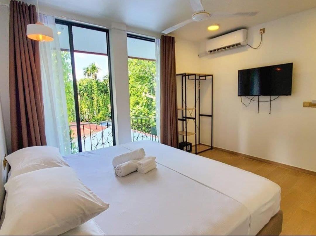 Kingsway Thoddoo Maldives Hotel Екстериор снимка
